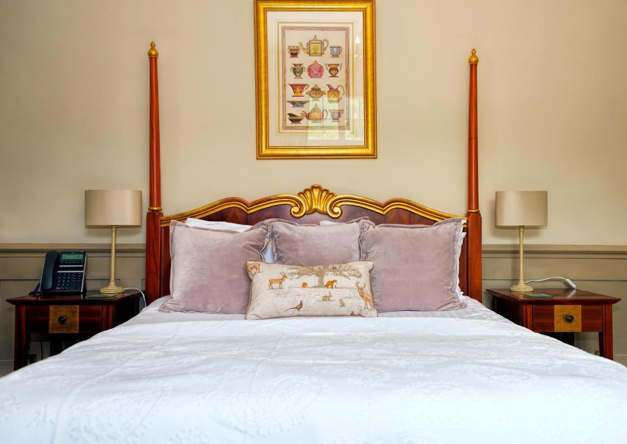 Willington Hall Hotel 타폴리 외부 사진