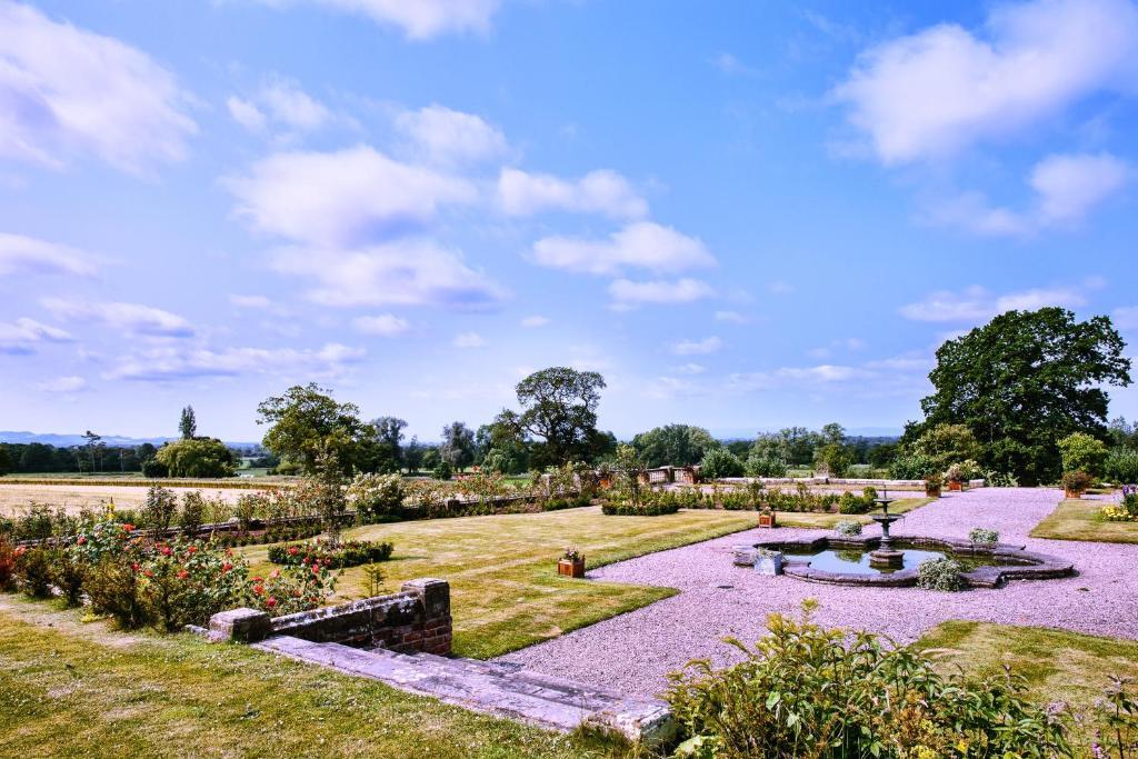 Willington Hall Hotel 타폴리 외부 사진