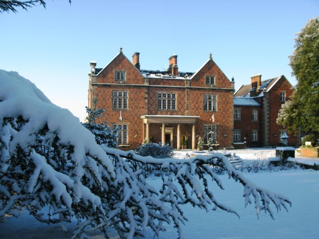 Willington Hall Hotel 타폴리 외부 사진
