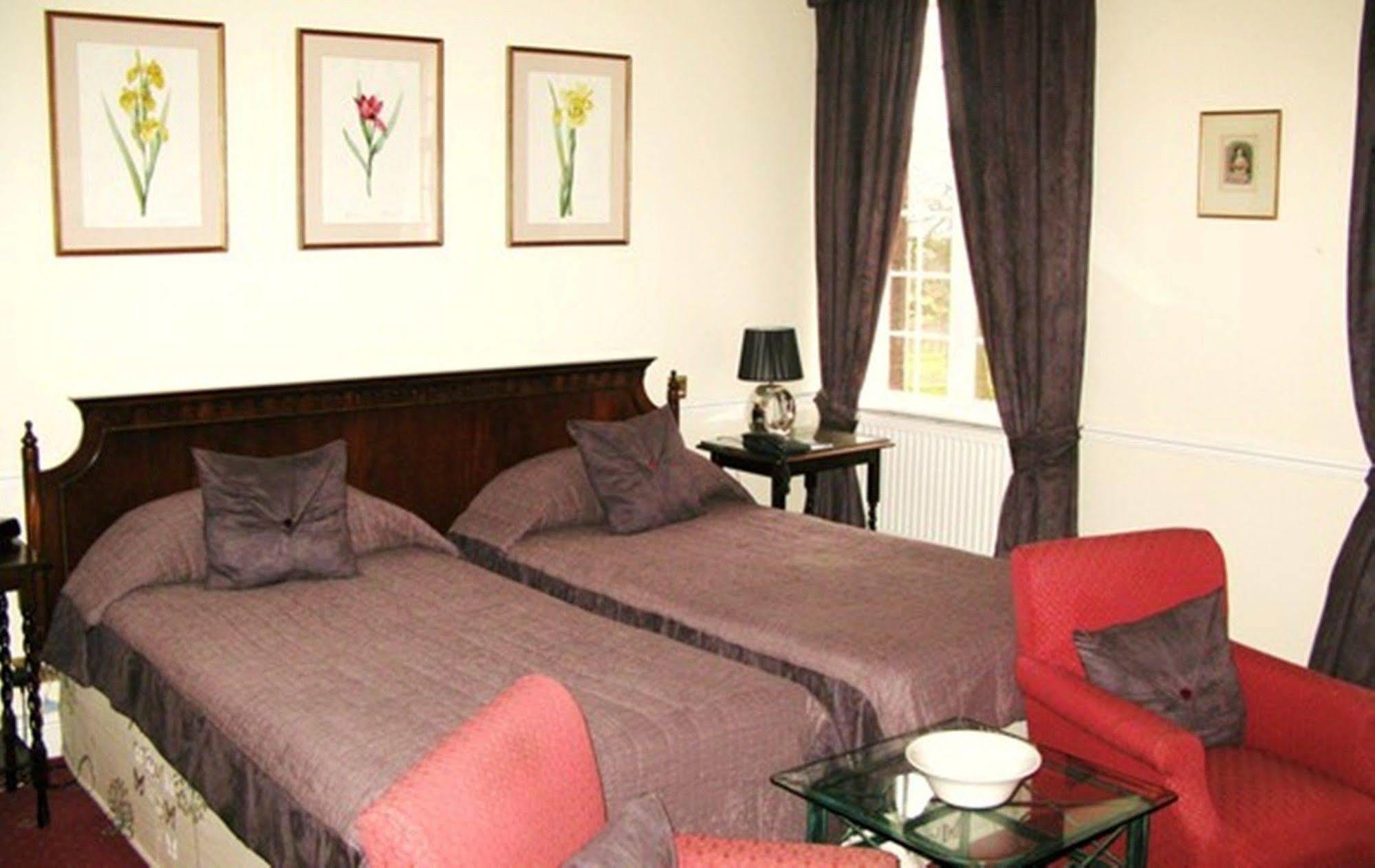 Willington Hall Hotel 타폴리 외부 사진